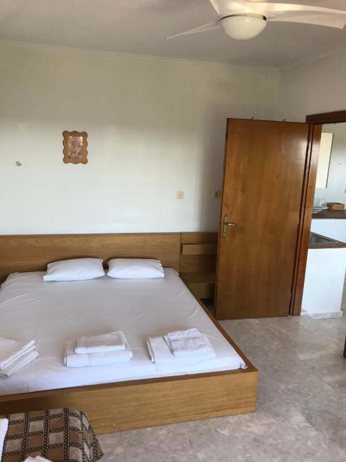 Great First Floor Appartment With View Nea Kallikrateia Exterior foto